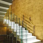 Bagues, A Small Luxury Of The World Hotel 5*