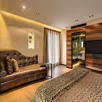 Bagues, A Small Luxury Of The World 5* Barcelona