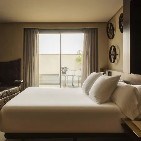 Bagues, A Small Luxury Of The World