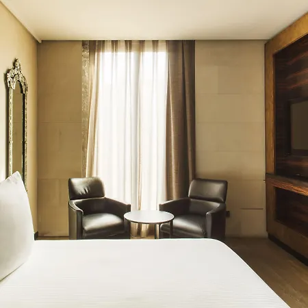 Bagues, A Small Luxury Of The World