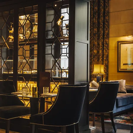 Bagues, A Small Luxury Of The World 5*