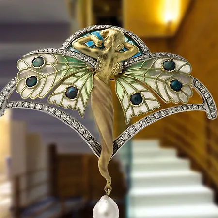 Bagues, A Small Luxury Of The World