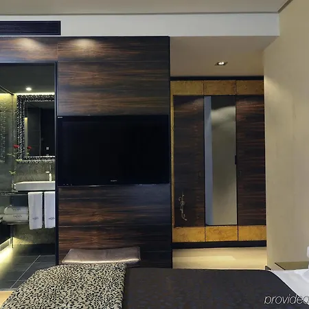 호텔 Bagues, A Small Luxury Of The World