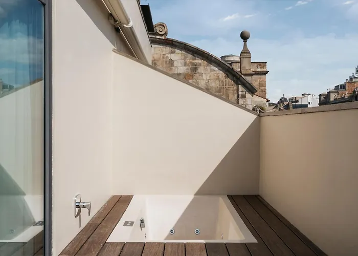 Bagues, A Small Luxury Of The World 巴塞罗那