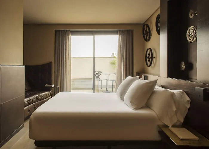 Bagues, A Small Luxury Of The World