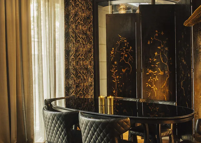 Bagues, A Small Luxury Of The World