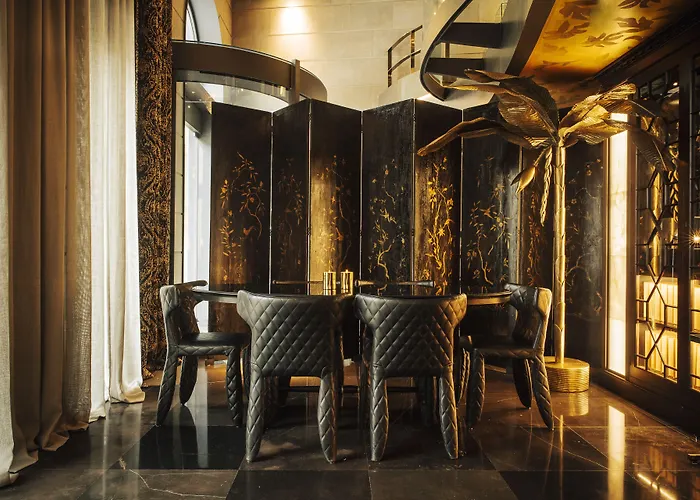 Bagues, A Small Luxury Of The World 5*