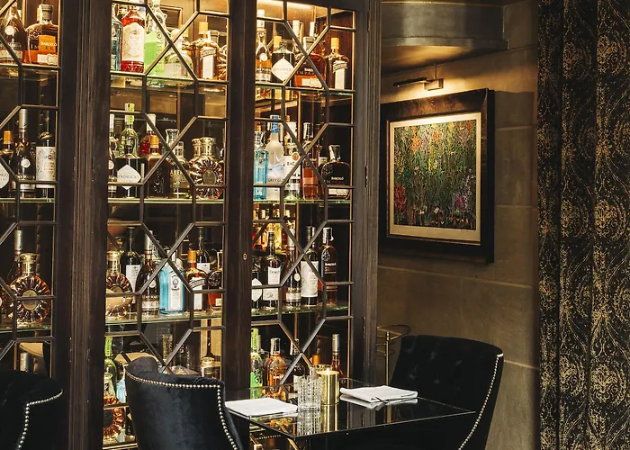 Bagues, A Small Luxury Of The World