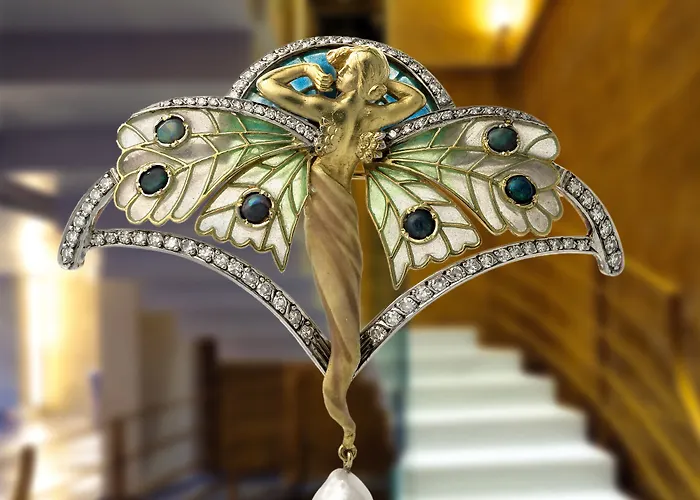 Bagues, A Small Luxury Of The World