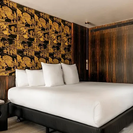 Hotel Bagues, A Small Luxury Of The World
