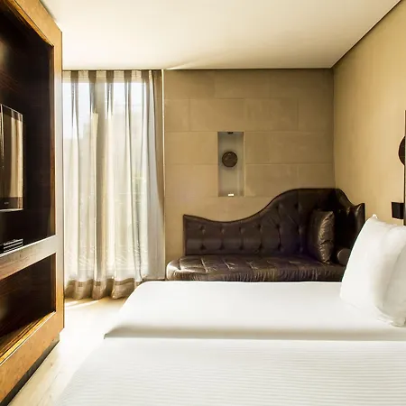 Hotel Bagues, A Small Luxury Of The World 5*